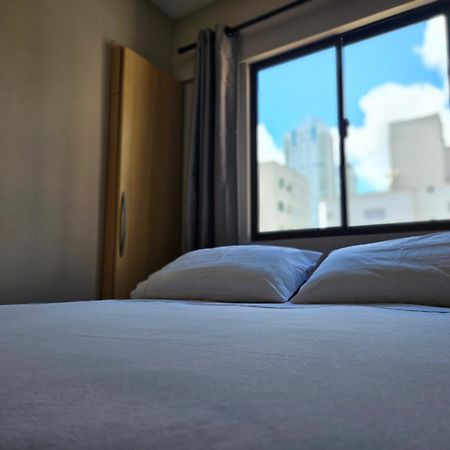 2 Quartos A 200Mts Praia Central, Garagem, Churrasqueira, Wi-Fi 90 Mbps, Pet Friendly Балнеаріу-Камборіу Екстер'єр фото