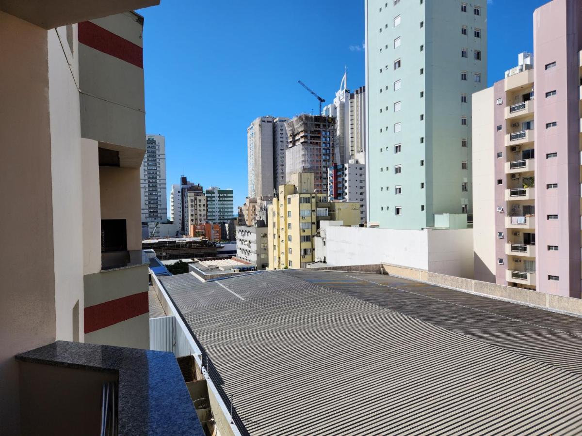 2 Quartos A 200Mts Praia Central, Garagem, Churrasqueira, Wi-Fi 90 Mbps, Pet Friendly Балнеаріу-Камборіу Екстер'єр фото