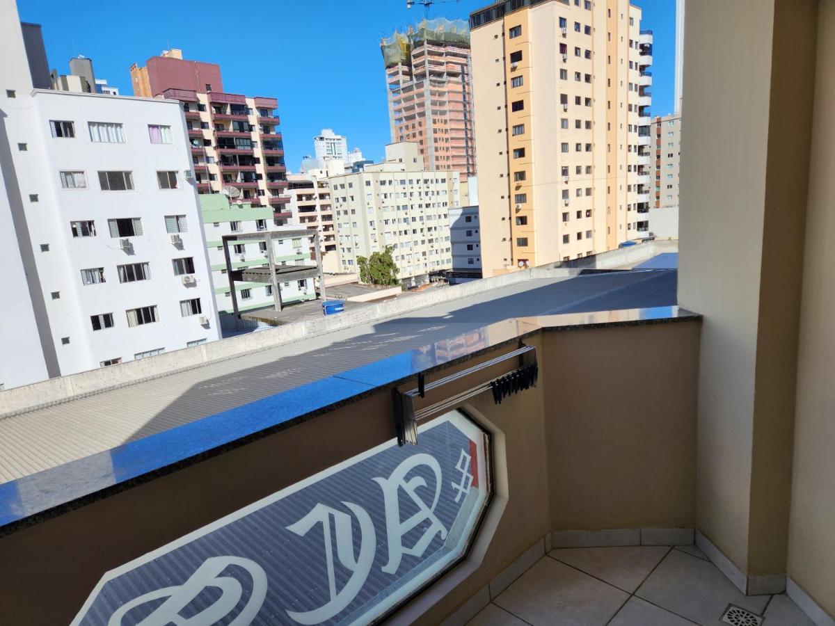 2 Quartos A 200Mts Praia Central, Garagem, Churrasqueira, Wi-Fi 90 Mbps, Pet Friendly Балнеаріу-Камборіу Екстер'єр фото