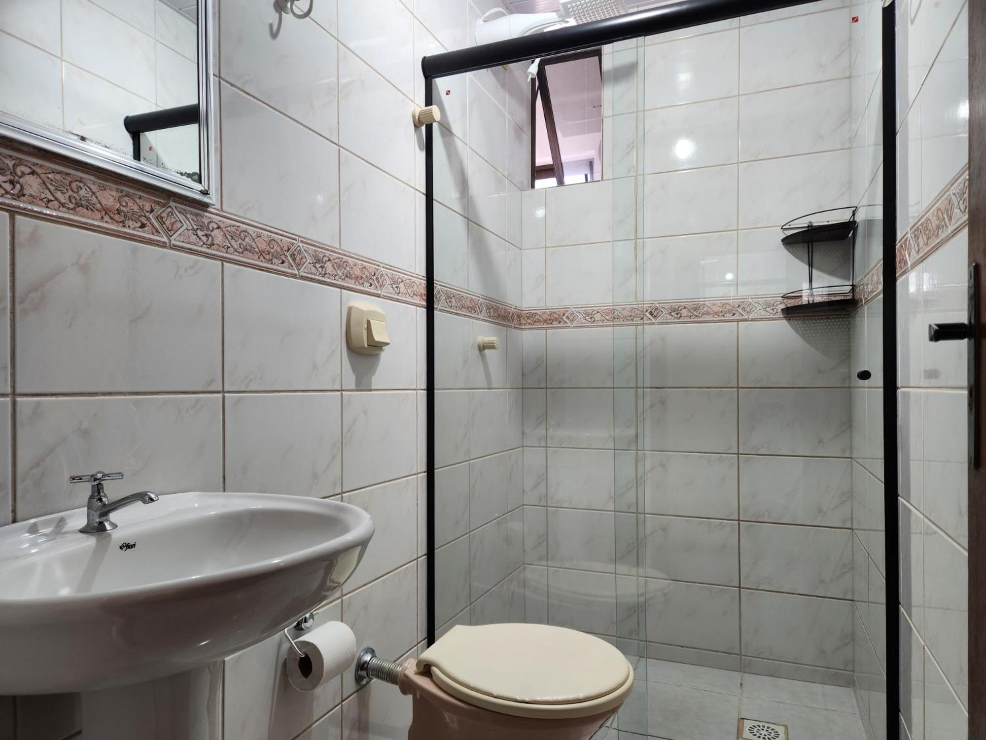 2 Quartos A 200Mts Praia Central, Garagem, Churrasqueira, Wi-Fi 90 Mbps, Pet Friendly Балнеаріу-Камборіу Номер фото