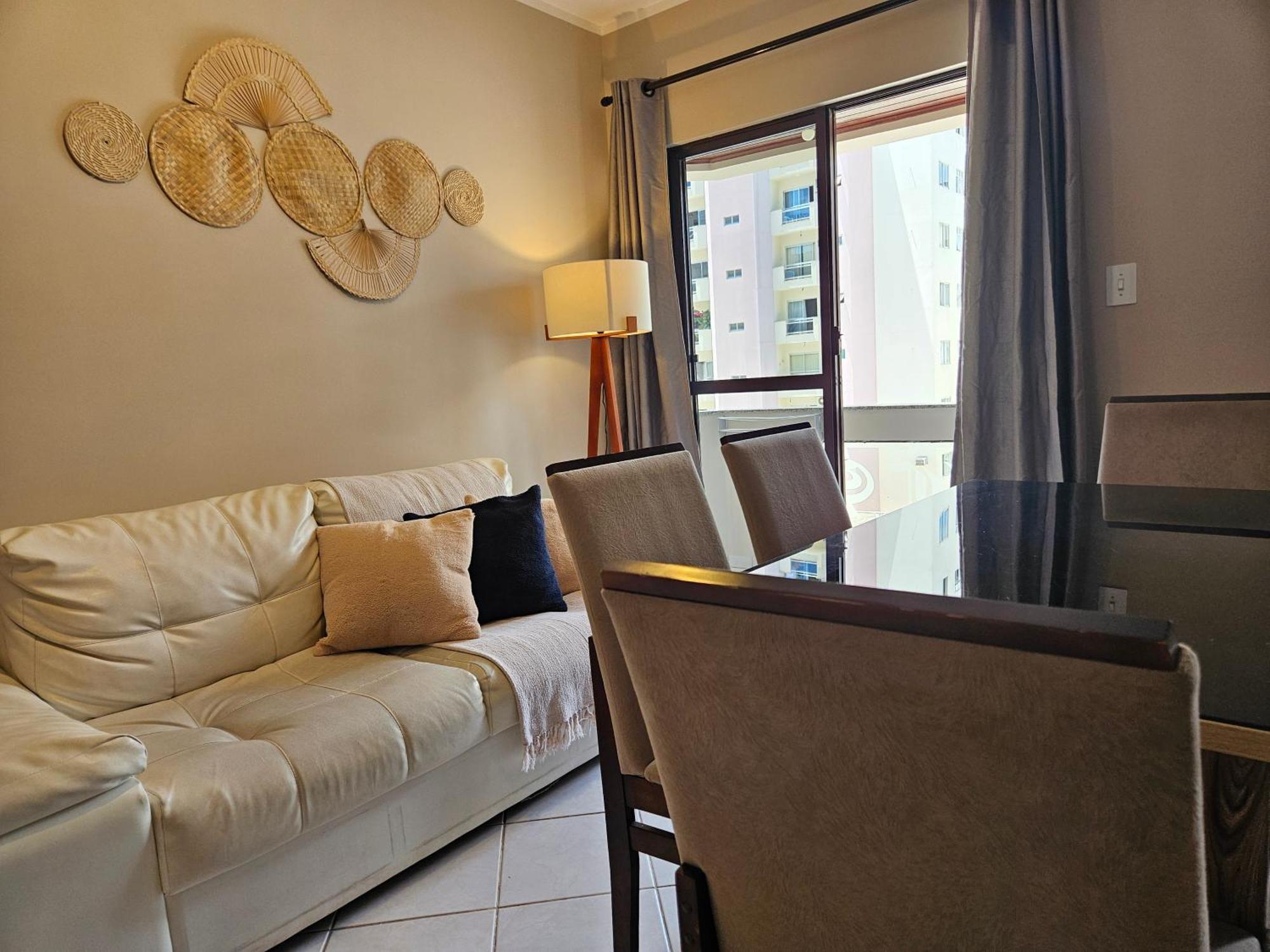 2 Quartos A 200Mts Praia Central, Garagem, Churrasqueira, Wi-Fi 90 Mbps, Pet Friendly Балнеаріу-Камборіу Екстер'єр фото