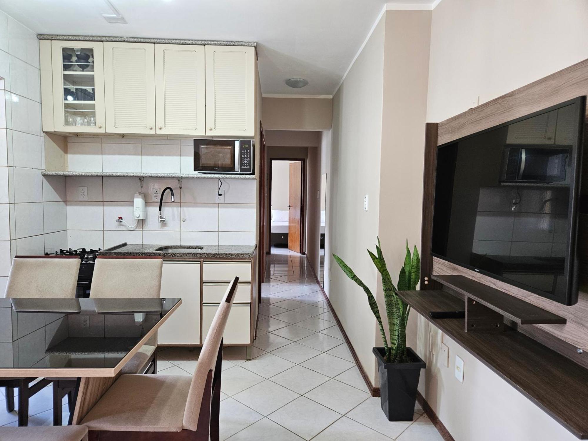 2 Quartos A 200Mts Praia Central, Garagem, Churrasqueira, Wi-Fi 90 Mbps, Pet Friendly Балнеаріу-Камборіу Екстер'єр фото