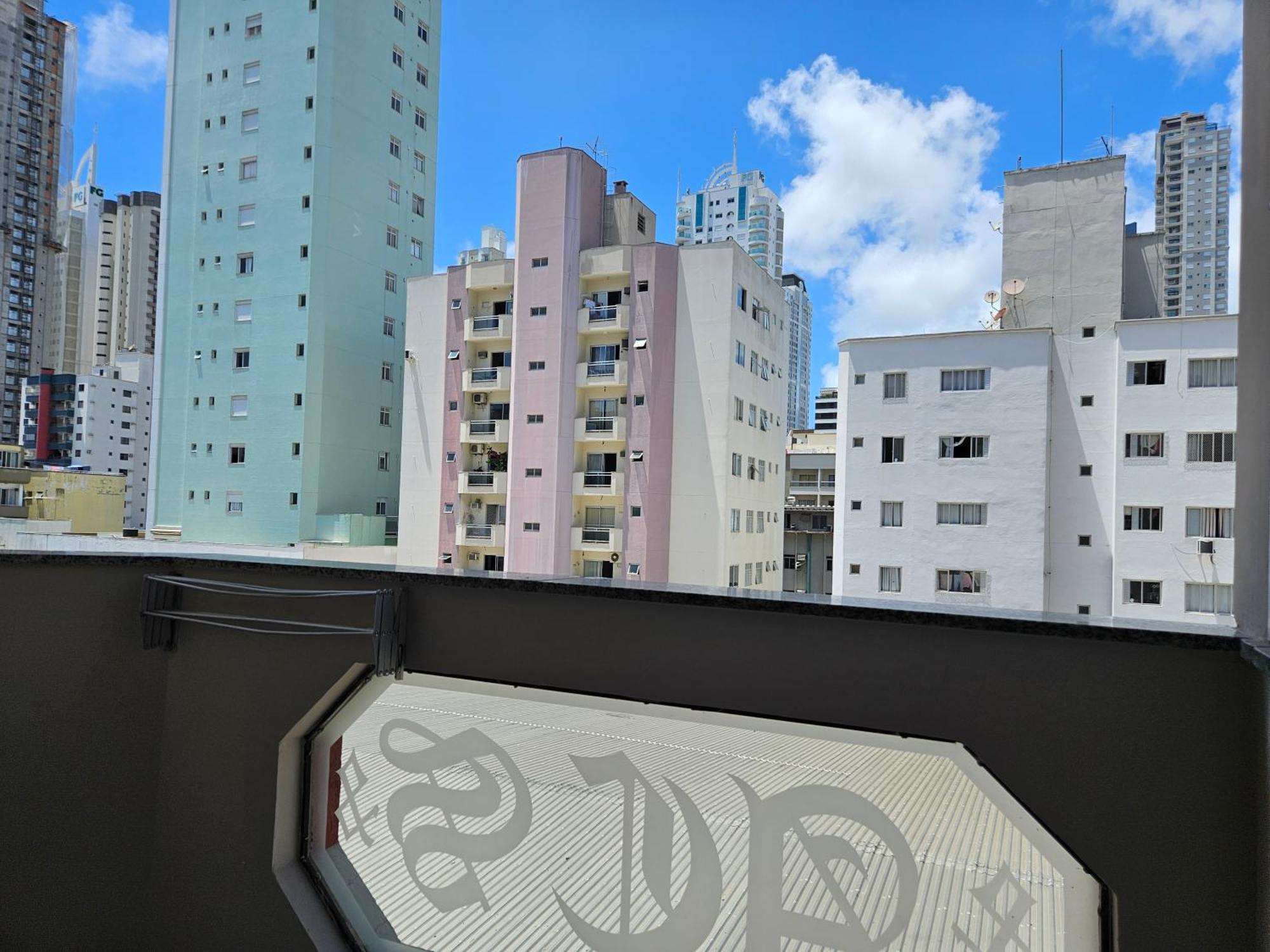 2 Quartos A 200Mts Praia Central, Garagem, Churrasqueira, Wi-Fi 90 Mbps, Pet Friendly Балнеаріу-Камборіу Екстер'єр фото