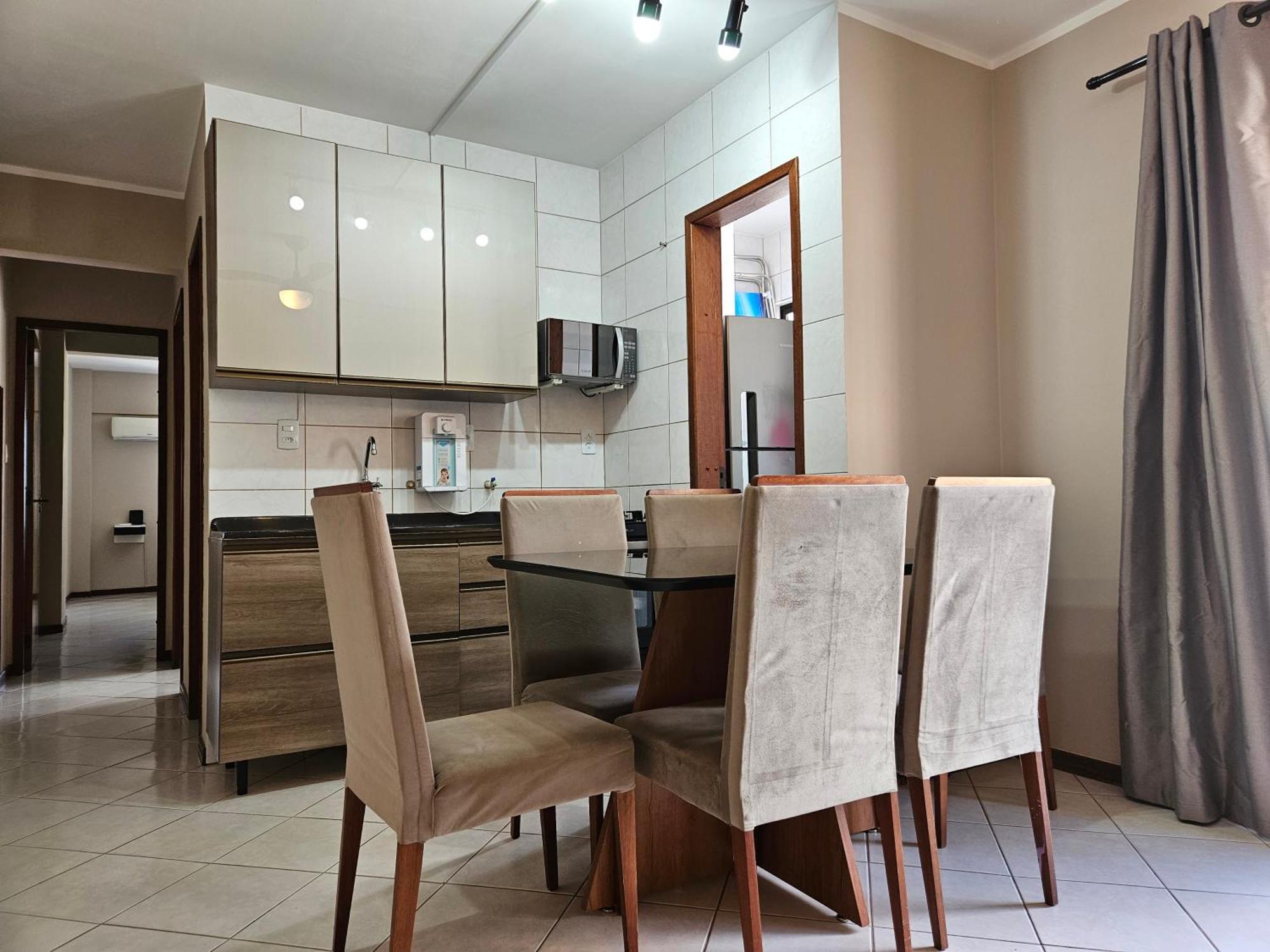 2 Quartos A 200Mts Praia Central, Garagem, Churrasqueira, Wi-Fi 90 Mbps, Pet Friendly Балнеаріу-Камборіу Екстер'єр фото