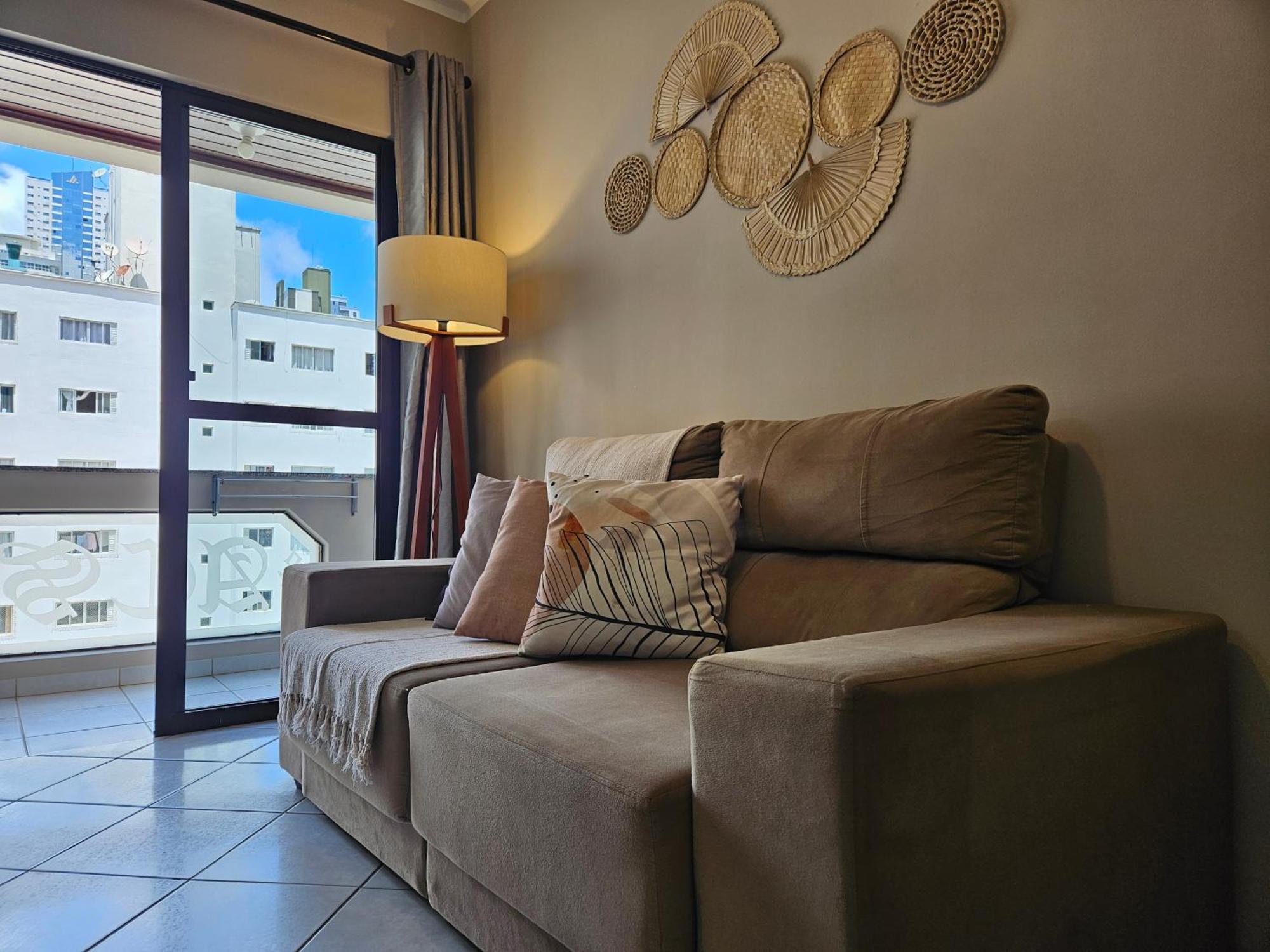2 Quartos A 200Mts Praia Central, Garagem, Churrasqueira, Wi-Fi 90 Mbps, Pet Friendly Балнеаріу-Камборіу Екстер'єр фото