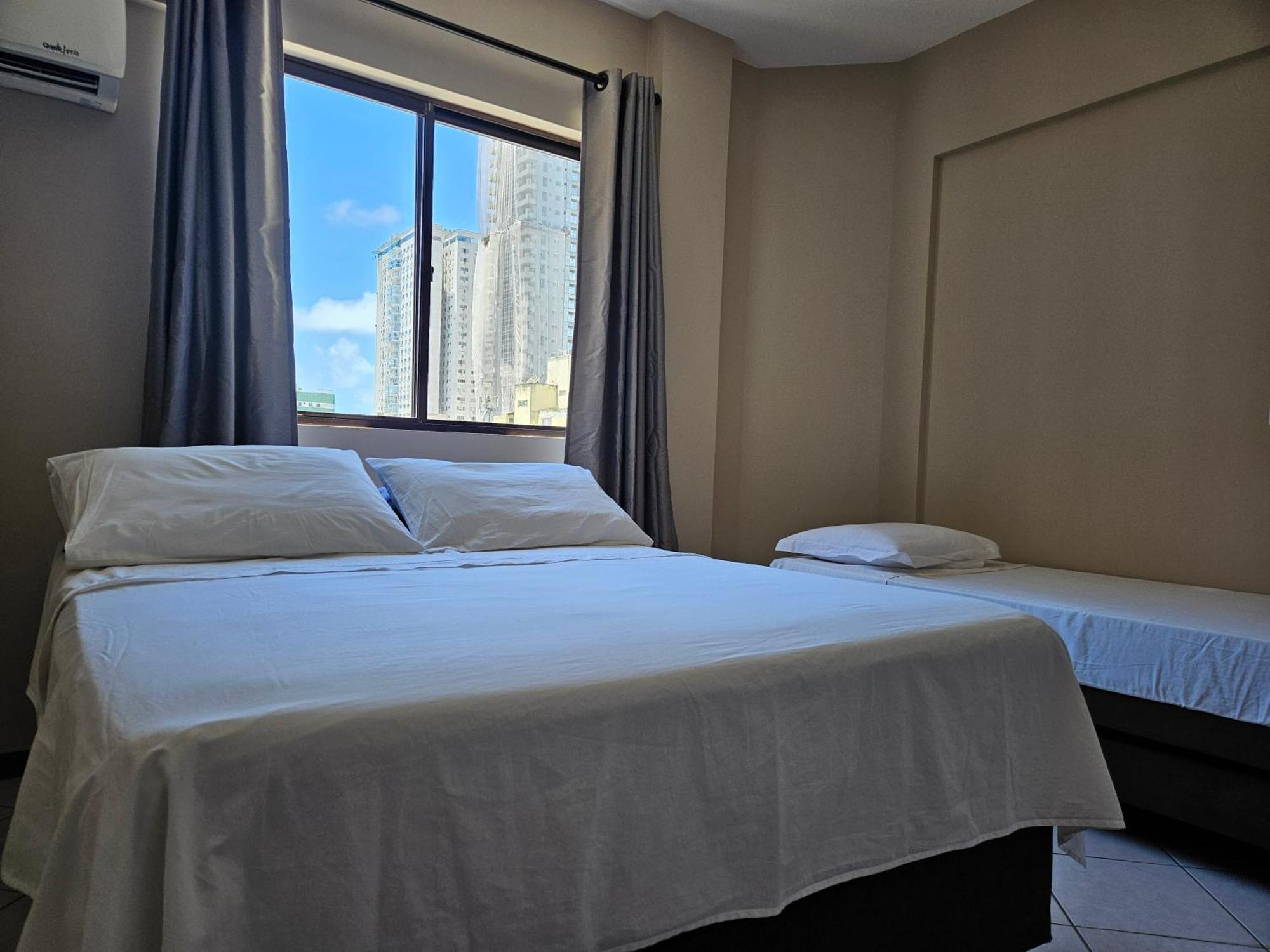 2 Quartos A 200Mts Praia Central, Garagem, Churrasqueira, Wi-Fi 90 Mbps, Pet Friendly Балнеаріу-Камборіу Екстер'єр фото